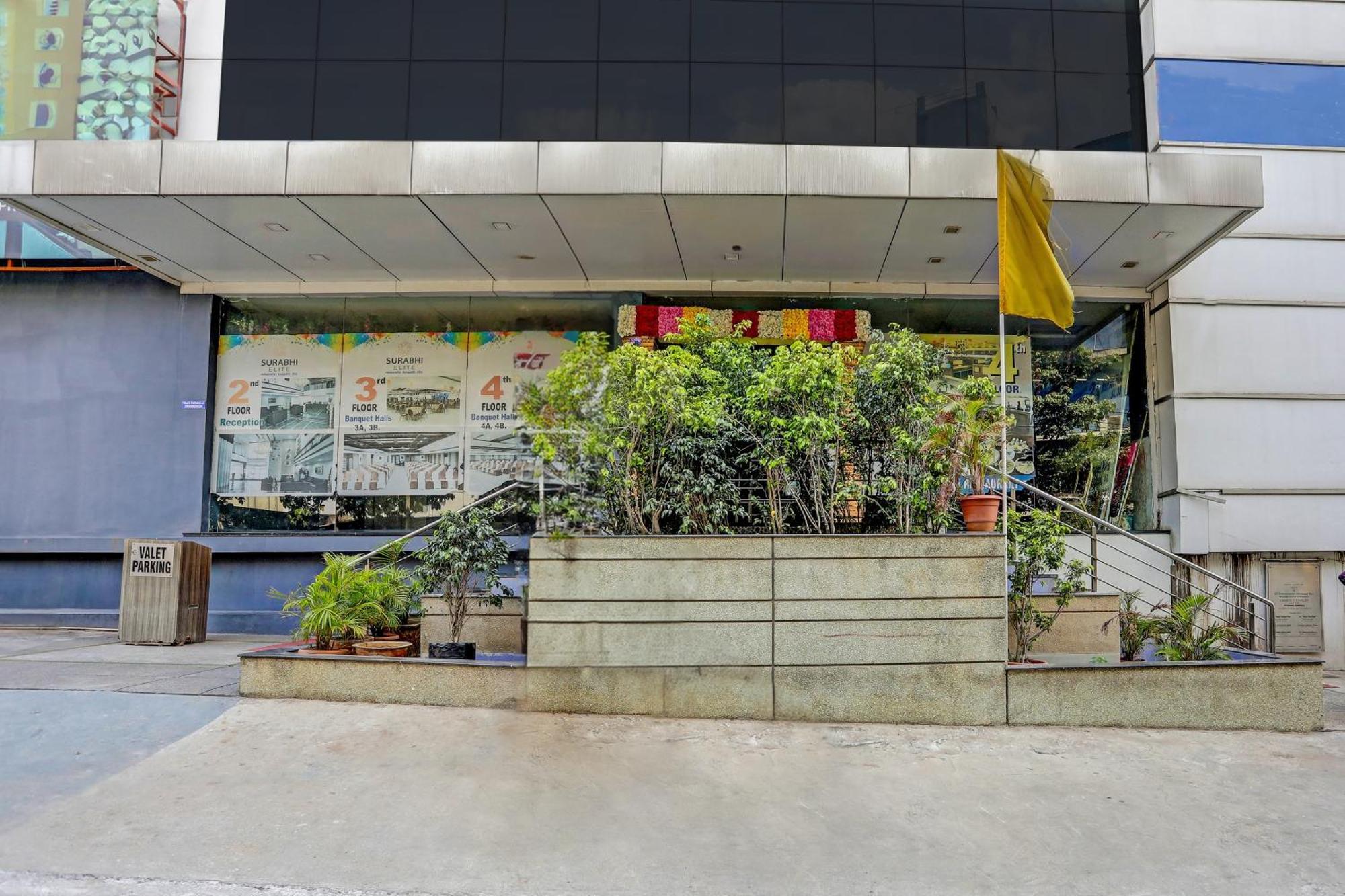 Capital O Surabhi Elite Near Miraj Cinemas - Shalini Shivani Sururnagar Экстерьер фото